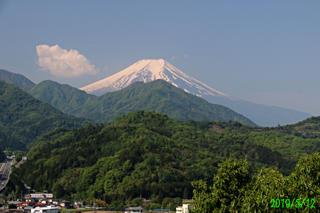 2019年5月12日の富士山