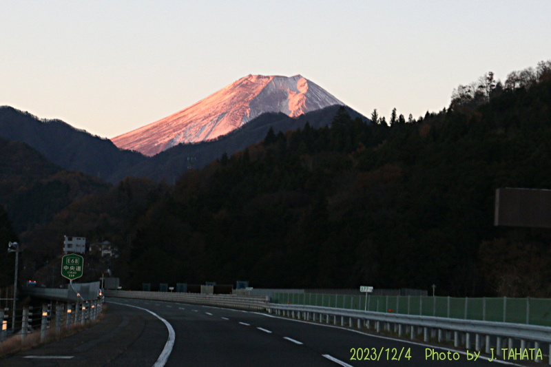 2023年12月4日の富士山写真